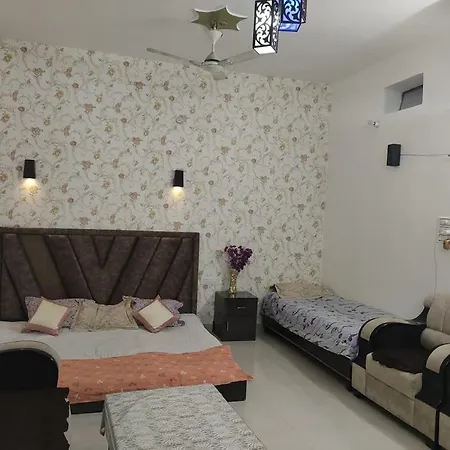 Varanasi Homestay Exterior photo