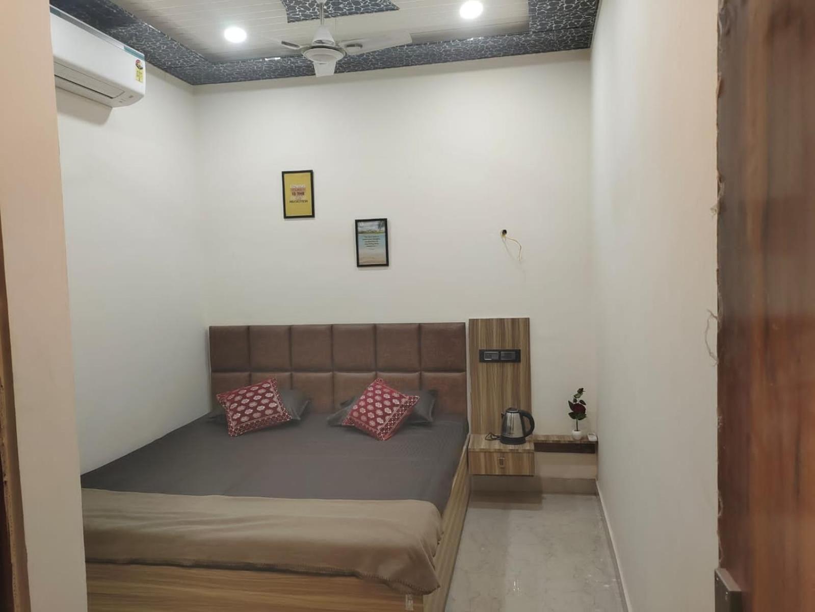 Varanasi Homestay *